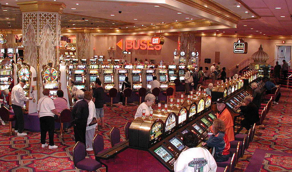1024px-casino_slots2